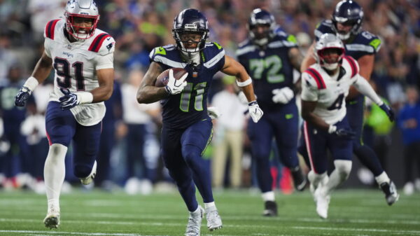 Jaxon Smith-Njigba had 122 of the Seahawks’ 200 receiving yards, and Seattle’s only TD