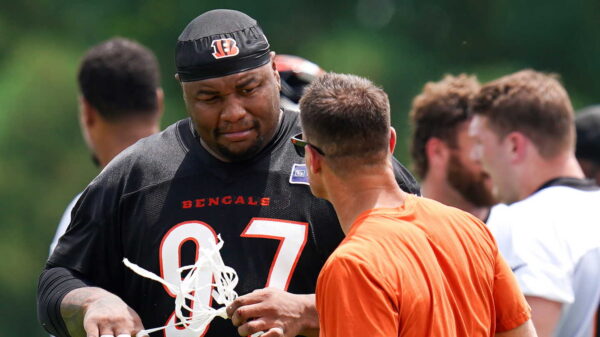 Bengals’ offensive players and coaches say Dexter Lawrence is dominating practices