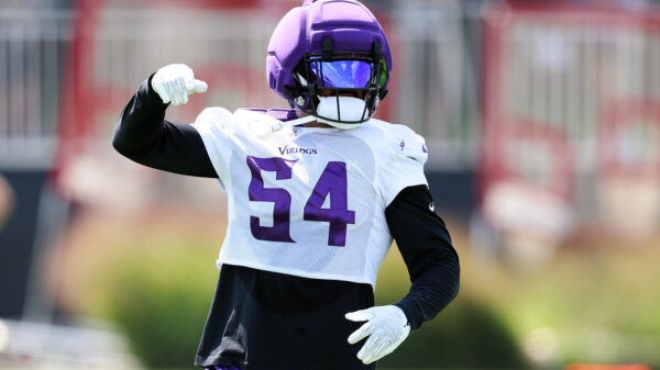 Jamal Adams switches from No. 54 to No. 32
