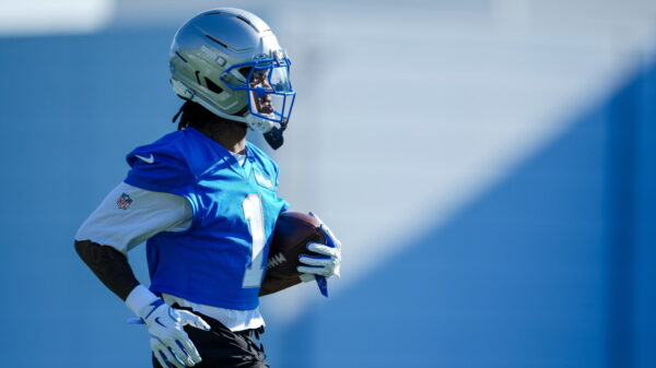 Jameson Williams out of practice with a minor shoulder injury