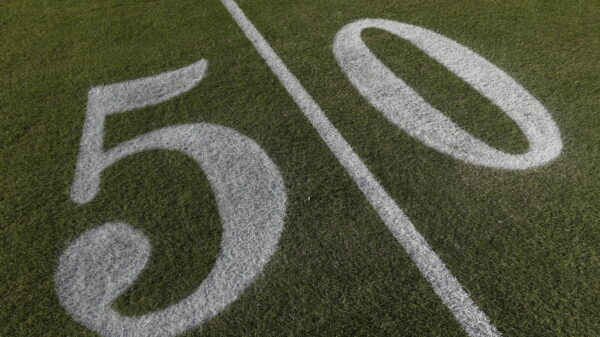 On grass vs. turf, NFL clings to the injury-rate statistics