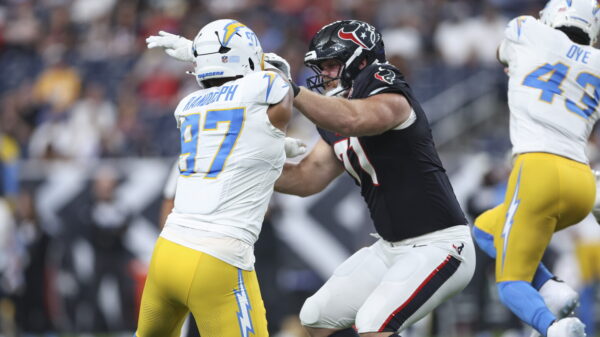 Texans OT Braden Smith to miss time with plantar fascia injury