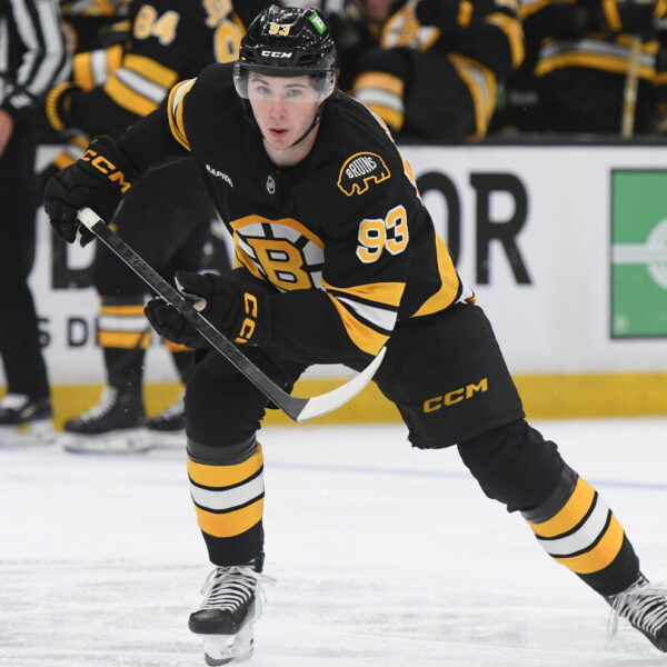 Boston Bruins lock up young center Fraser Minten with a 7-year, $50.4 million contract extension