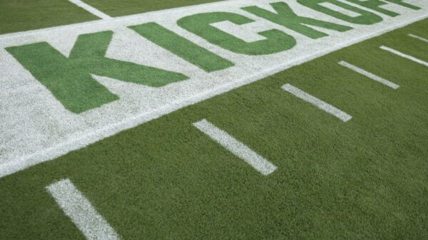 Bears ST coach says Eagles are violating intent of the rule by using holder on kickoffs