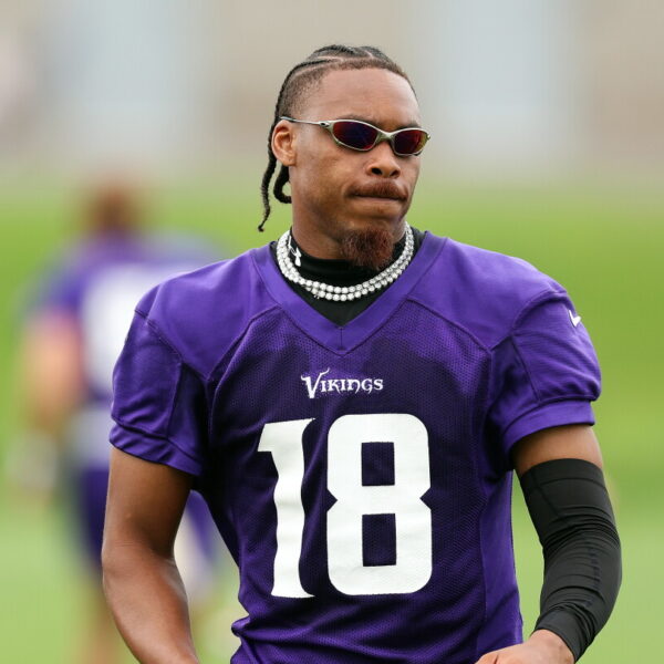 Justin Jefferson trying to build connection with both quarterbacks