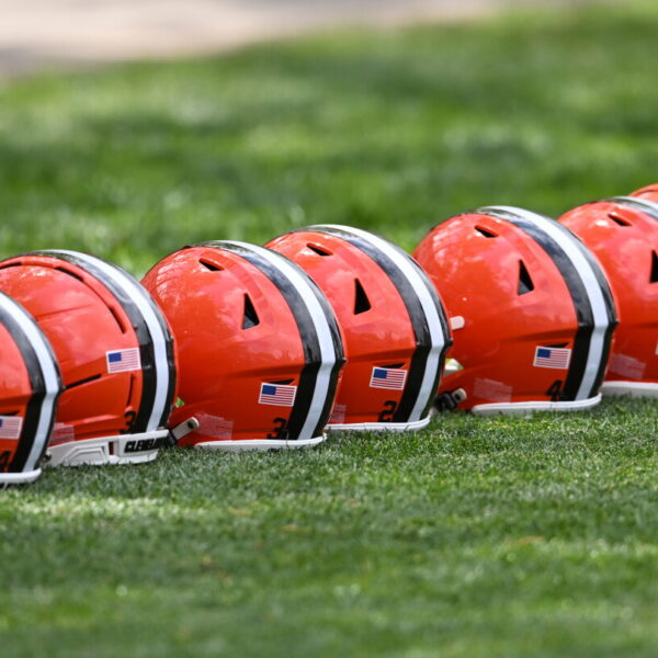 Browns sign DE Jamil Muhammad, waive CB Jeadyn Lukus