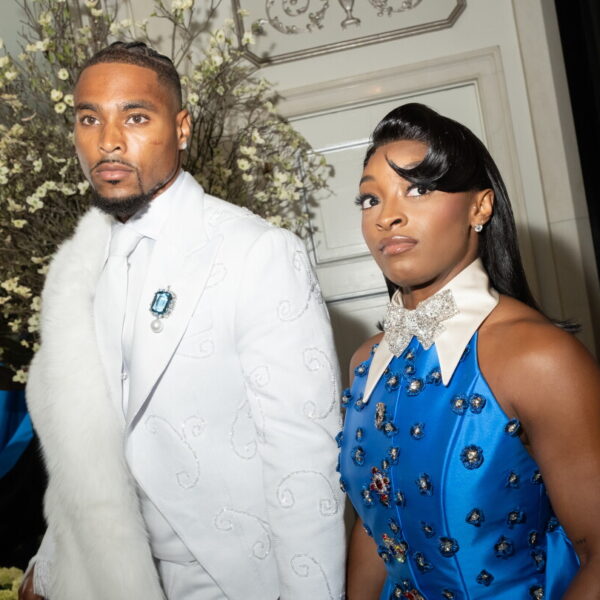 Jonathan Owens, Simone Biles had their Porsche stolen in Chicago by “three men in masks”