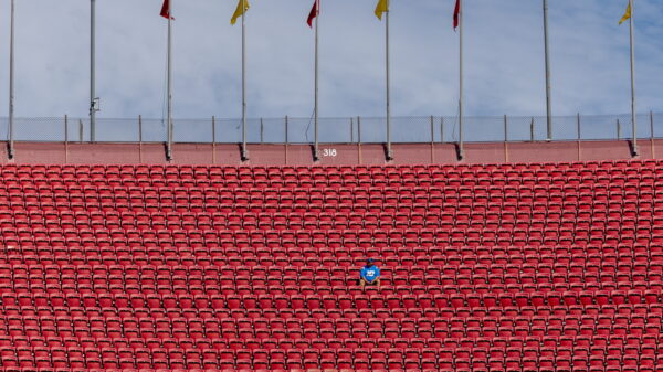 USC issues statement regarding poor attendance at home opener