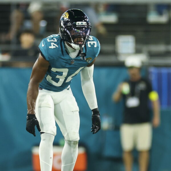 Rams sign CB Zech McPhearson