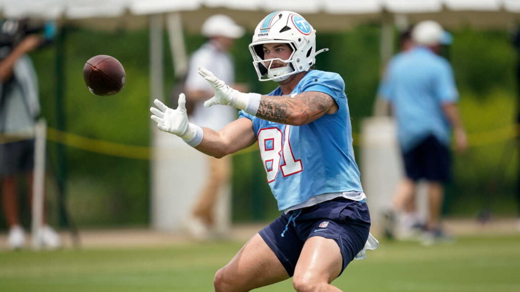 Titans TE Jaren Kanak, DE Jaylen Harrell out for season with injuries
