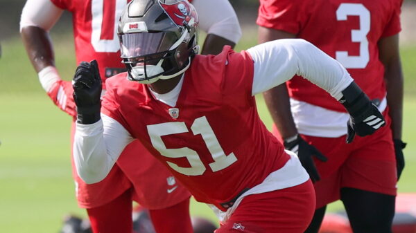 After lost rookie season, Bucs LB David Walker is turning heads again