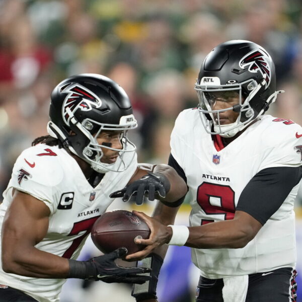 Bijan Robinson’s TD has Falcons tied 7-7 with Packers