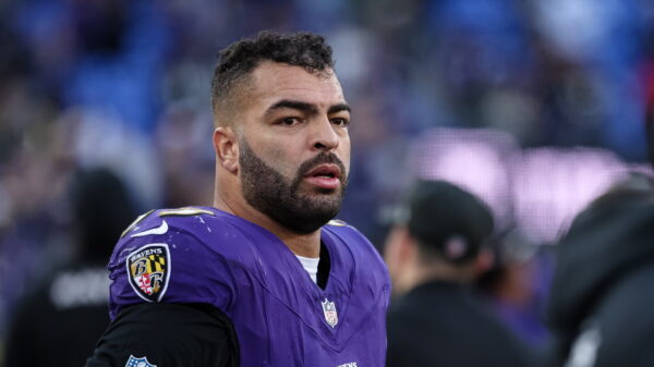 Vikings elevate Kyle Van Noy, DeeJay Dallas for Sunday