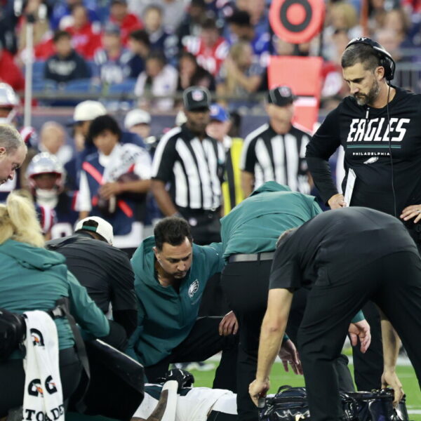 Eagles RB Ja’Quinden Jackson has full movement, CT scan was negative