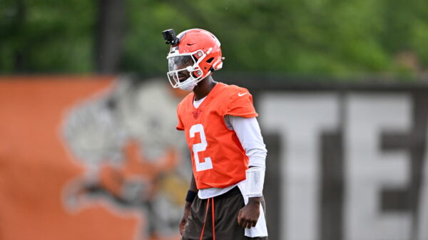 Shedeur Sanders throws for 79 yards, an interception vs. Bears
