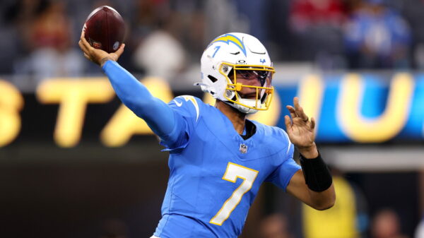 Chargers waive QB DJ Uiagalelei