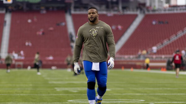 Aaron Donald plans to play on Monday night