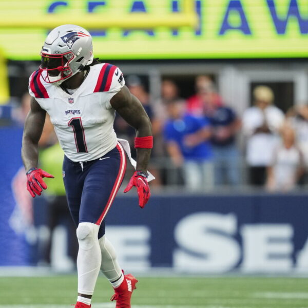 Reports: A.J. Brown is expected to miss at least four weeks